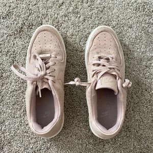 Womens Nike Air Force 1